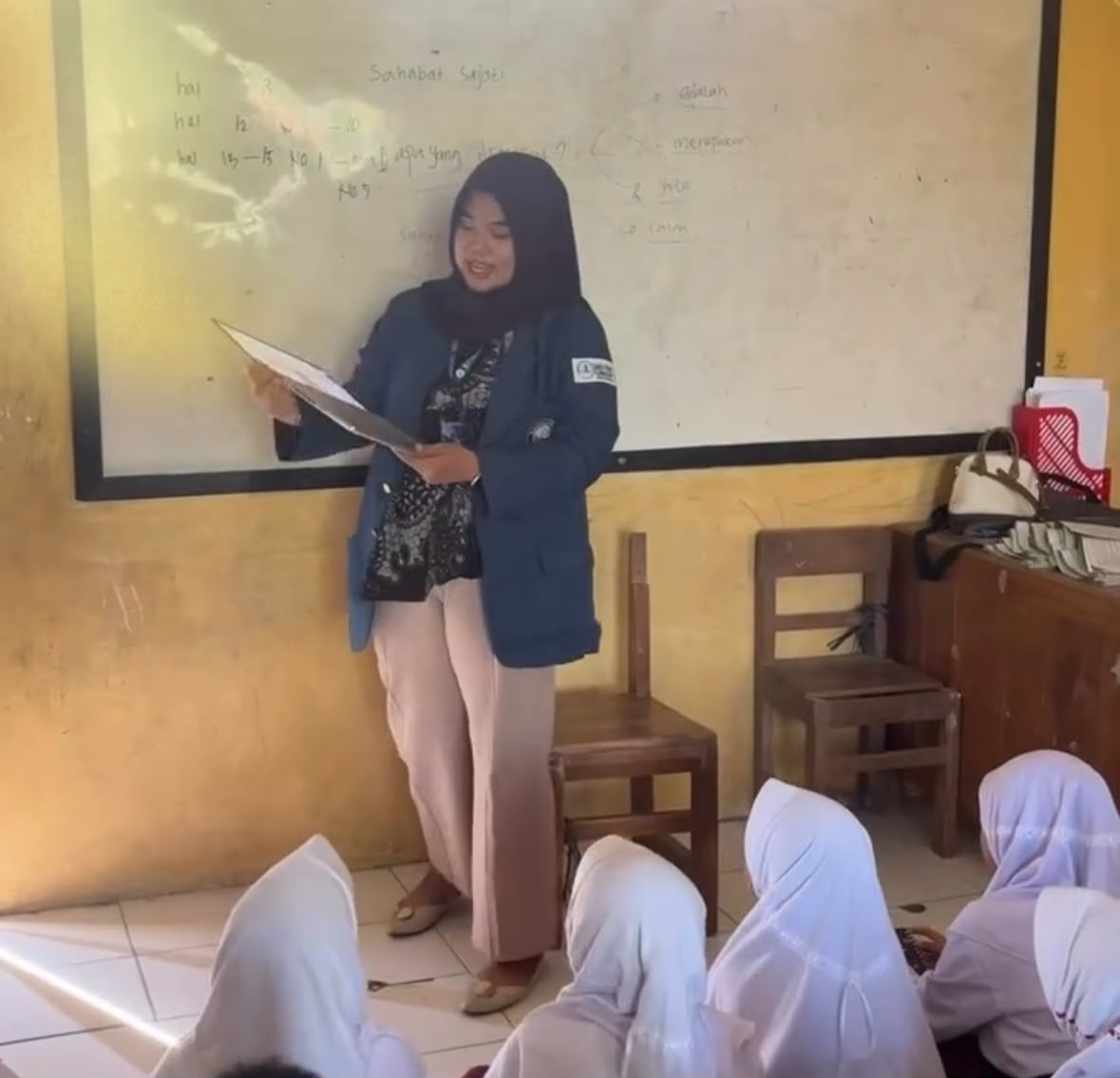 Menanamkan Kesadaran Sejak Dini melalui Edukasi Pintar Memilih Jajanan Sehat